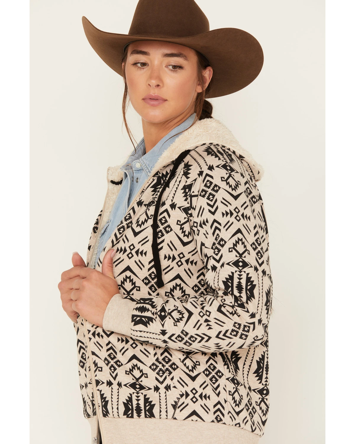 Ariat Women's R.E.A.L. Southwestern Print Sherpa-Lined Zip Hoodie - Image 2